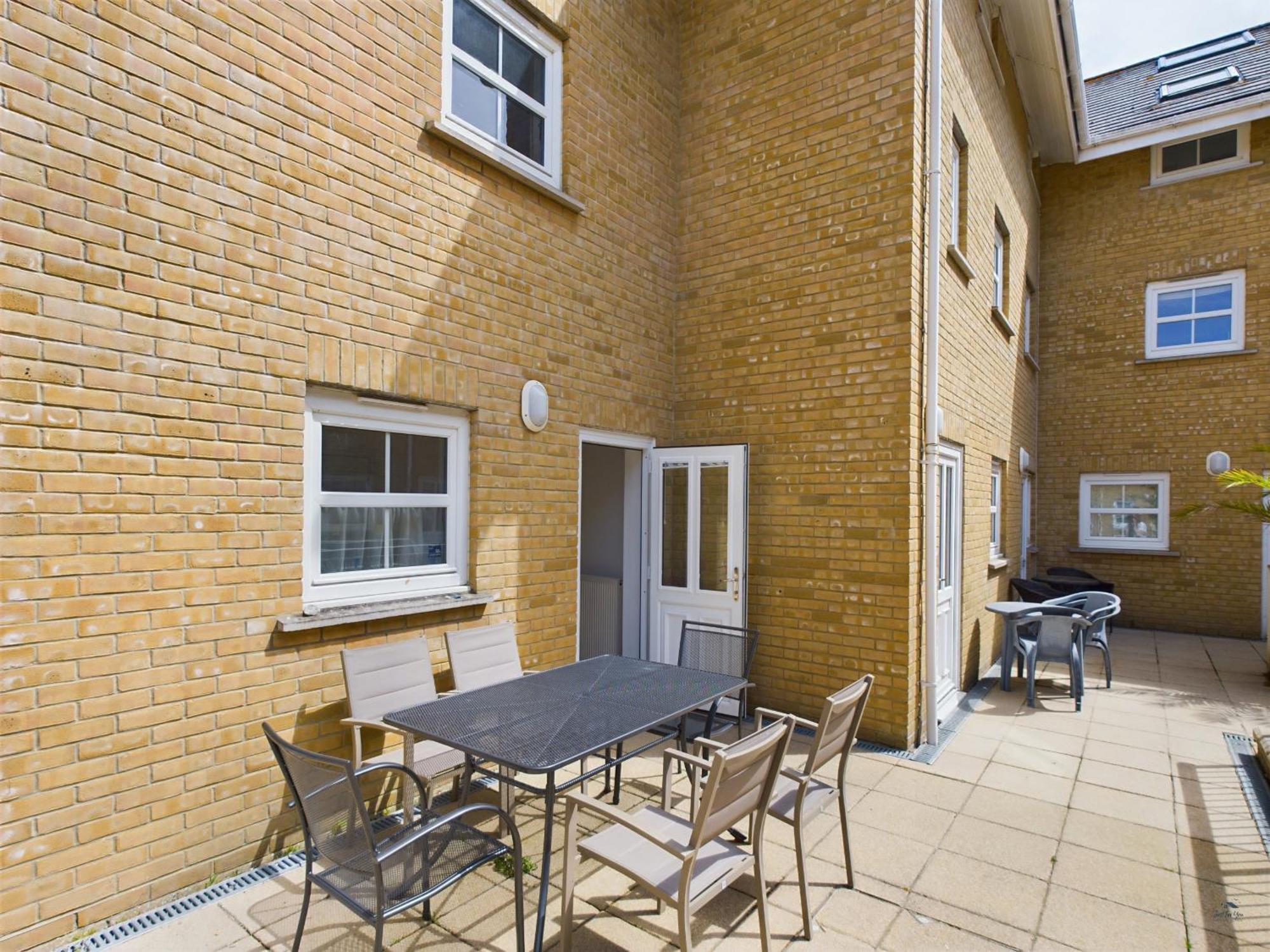 12A Solent Landing Direct Beach Access Bembridge Exterior foto